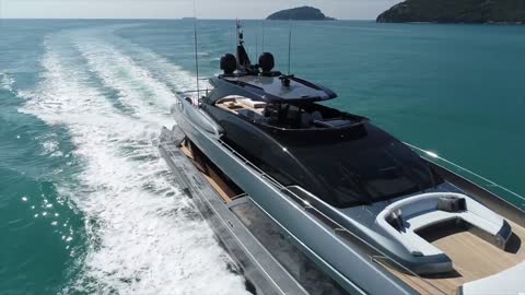 Riva 110 Dolcevita