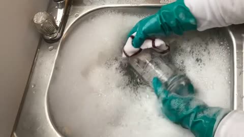 ASMR Clean with me. Dishwashing with green rubber gloves.