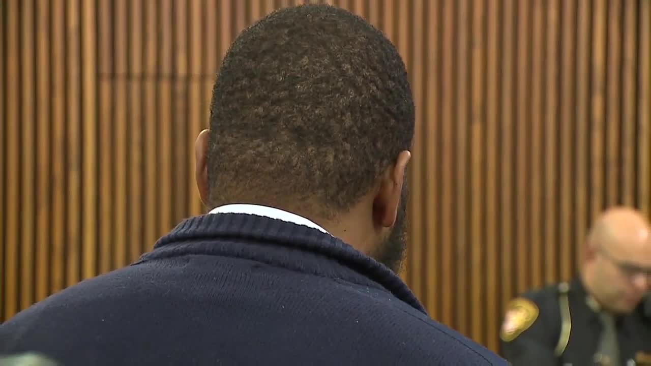 Jailer accused of pepper-spraying inmate appears in court