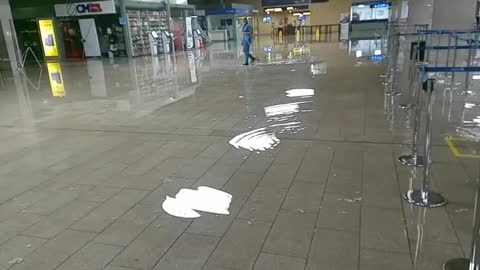 Inundación en el aeropuerto