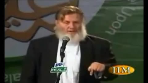 Islamic preacher shapeshifts