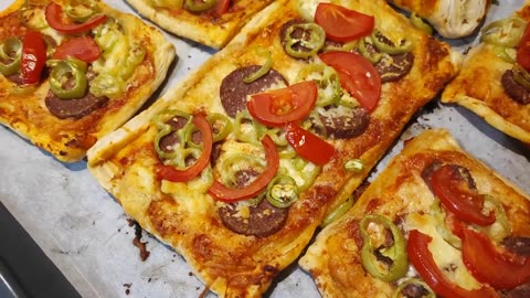 It may be the easiest pizza recipe How to make easy and practical mixed pizza