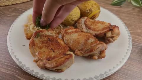 Don't cook chicken thighs until you've seen this recipe! Fast and easy!