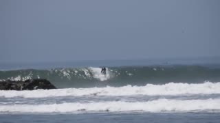 Surfing Bermejo Peru