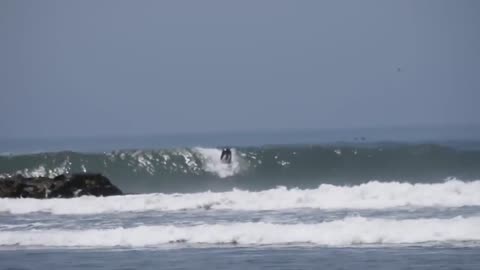 Surfing Bermejo Peru