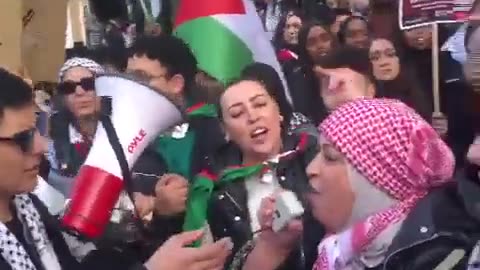 Muslims chant Khaybar Khaybar ya yahoud….. Translation: we will exterminate the Jews