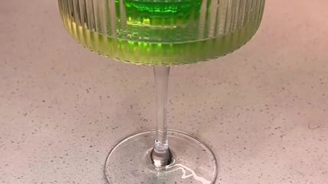 Nuclear reactor cocktail ❎ @thespritzeffect #viral #cocktails #halloweencocktails