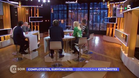 C ce soir - Complotistes, survivalistes : les nouveaux extrémistes