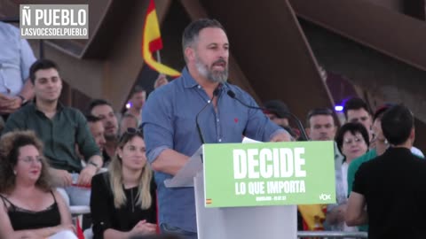 Mitin de VOX en Barcelona con candidato Santiago Abascal: "Decide lo que importa" el 23J