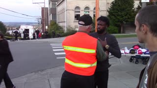 "America Was Never Great" Trolls Gets Schooled By A Black Trump Supporter At Washington Trump Rally