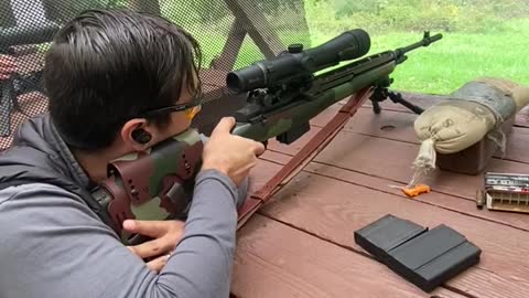 m14 vs 200 yard steel popper target