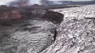 Watch lava spew from Hawaii's Mauna Loa volcano