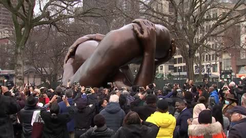 Rev. Martin Luther King, Jr and wife Coretta honored with sculpture