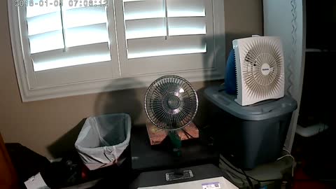 1990's Lasko 6" clip on fan!