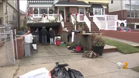 Queens residents rally to help neighbors impacted by flooding