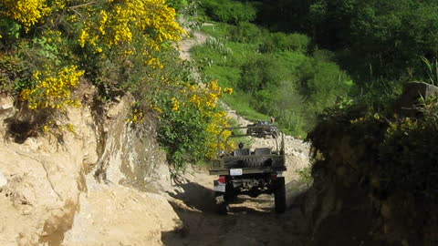 Unimog 404 downhill