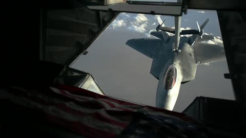 F-22 RAPTOR REFUELING