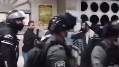 Israeli police arrest several Jews