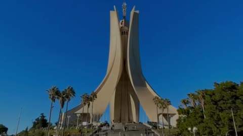 I will take you on a small tour to Algiers (part 1)