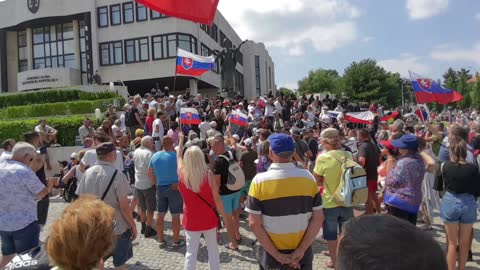 chcemeslobodu.sk - protest pred Národnou Radou 24.07.2021 - část 1