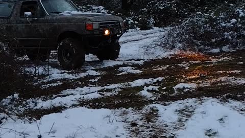 Off road snow dirby
