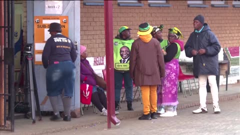 Polls open in landmark South African election