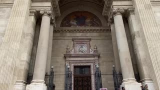 St. Stephen's Basilica (outside) - Hungary 🇭🇺♥️