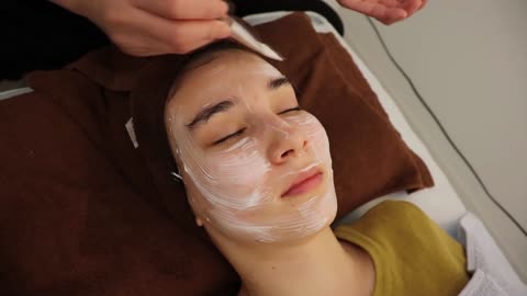 Most Soothing and Slow Face Massage By Beginner Esthetician in Japan