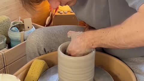 Practicing with 6lbs of clay #pottery #asmr #satisfying