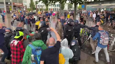 Berlin Lockdown Protests: Police Assault Peaceful, Unarmed Protesters 8-1-21