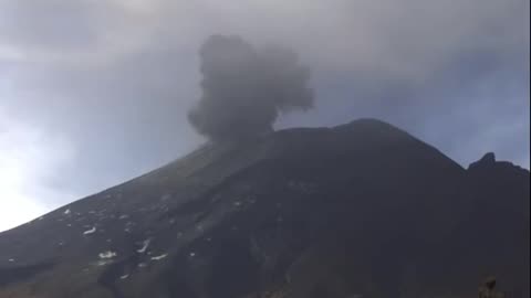 Explosion heard, volcanic ash plume spotted at Popocatépetl volcano in Mexico.