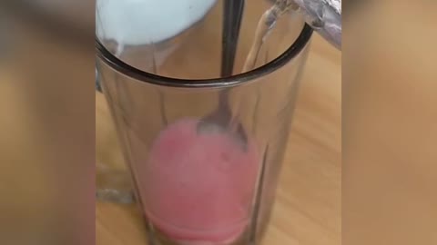 Cara Membuat Minuman Pink Lava