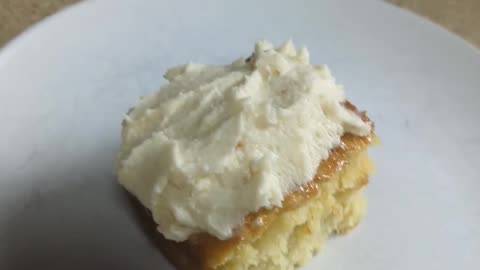Homemade Mini Vanilla Cake 🎂