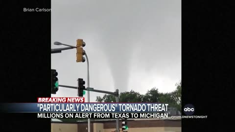 Tornadoes, severe storms hit Midwest