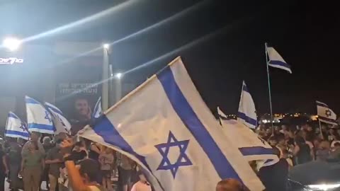 Vecinos de la rehén israelí Noa Argamani festejan su histórico rescate