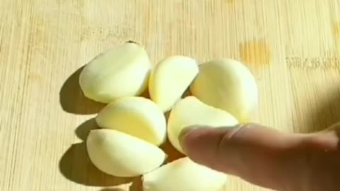 Garlic is a natural remedy that has been used for centuries to treat a variety of illnesses