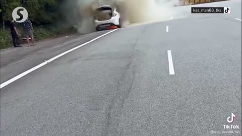 Malaysia: Car on fire rolls backwards on Genting road | The Star/Asia News Network