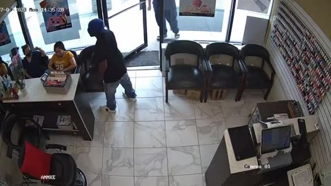 Viral video of Thug trying to rob nail salon is so hilariously pathetic