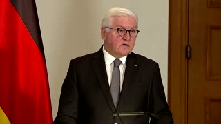 'Stop the craziness of this war' -German president