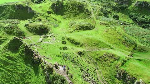 BEAUTIFUL SCOTLAND (Highlands / Isle of Skye) AERIAL DRONE 4K VIDEO