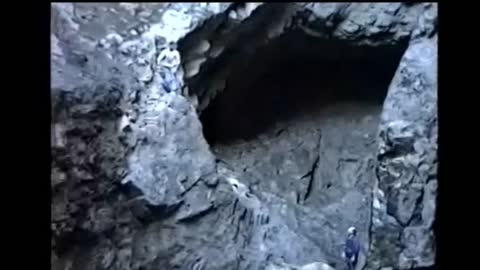 Sep ‘91 Explore abandoned mine discovered near base camp