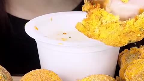 Bhc Bburingkle, Fried Chicken, Cheese Balls #zoeyasmr #zoeymukbang #bigbites #mukbang #asmr #food #먹