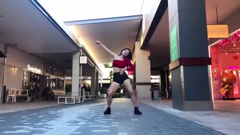 83_[KPOP IN PUBLIC] JENNIE 'SOLO' REMIX DANCE COVER BLACKPINK THE SHOW