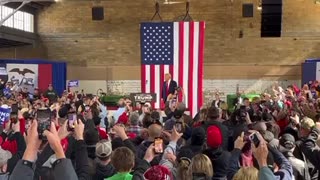 President Trump Walks Out to MASSIVE Crowd in Waterloo, Iowa