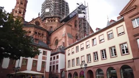 It is said that the Mainz Cathedral is one of the three cathedrals in Germany