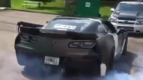 Corvette with sick exhaust