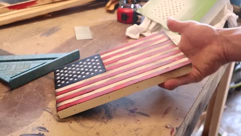 SCRAP WOOD Mini Desktop Rustic Wooden American Flag! DIY Step by Step Scrap Wood Ideas