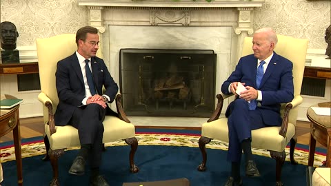 Biden hosts bilateral meeting with Swedish PM in Oval Office