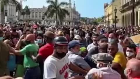 VIDEO : VIVA CUBA-LIBRE, asi es reprimido el pueblo