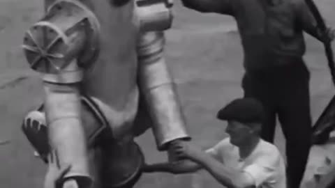 Footage of one of the first armored diving suits being tested by its own inventor 'The Deep One'